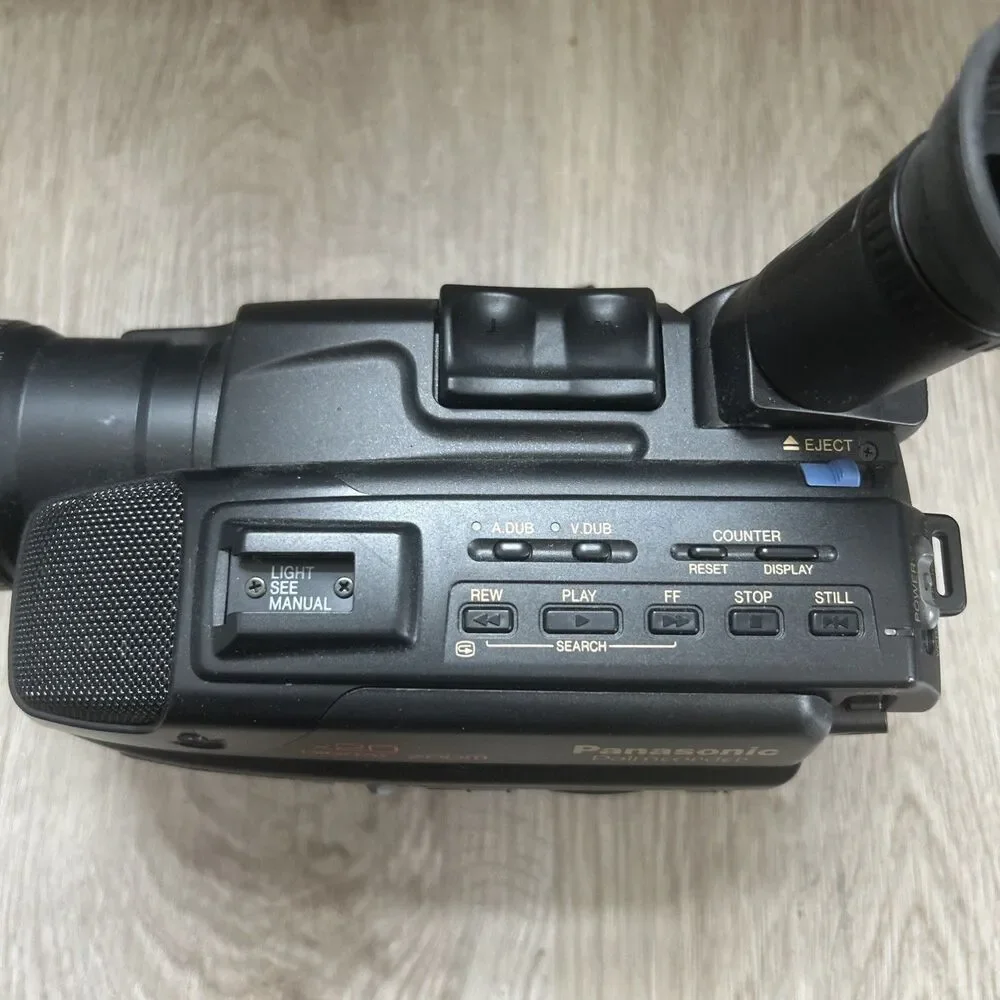 Panasonic Palmcorder PV-43D VHS-C Camcorder w/ Accessories FOR PARTS Bad Battery